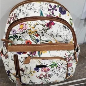 COPY - COPY - 🎉 ❤️ HOST PICK!! ❤️ 🎉 NWT Vienna Backpack, Eve Floral PERFECT SPR…